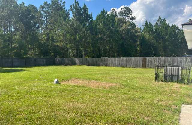 FOR RENT 3 Bed 2 bath Pet friendly home Gallery 3