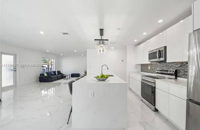 253 SW 4th St # 253, Dania Beach, FL 33004 Gallery 1