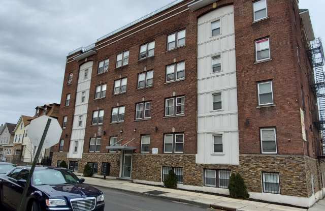 39 N Burnett St photos photos