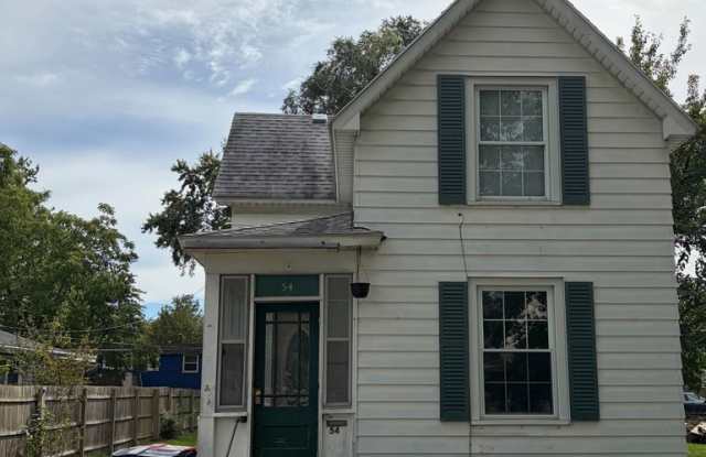 Spacious 3 Bedroom Southside Holland Gallery 1