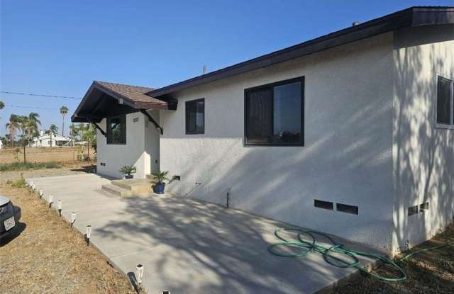 21327 Pinewood Street photos photos