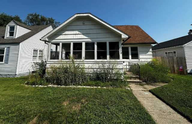 229 E Fairview Ave photos photos