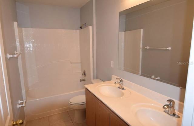 2073 HILLVIEW CIRCLE Gallery 4