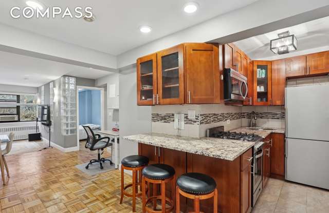 335 East 51st Street photos photos