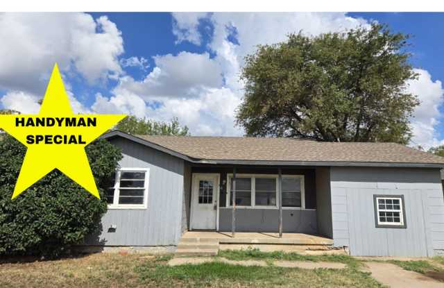 Handyman Special $0 First Month's Rent / “You fix, you SAVE BIG!!” Contact Diane for details: 806 704-3055 ext 2 photos photos