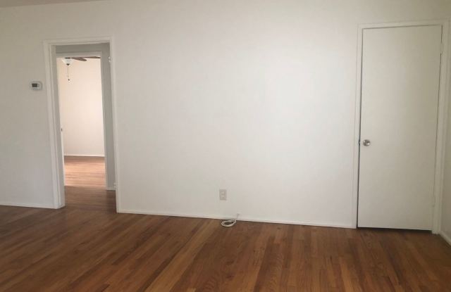4129 Hackett Ave. Gallery 2