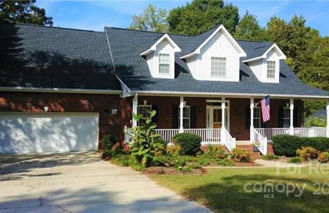 707 Pine Forest Road Gallery 2