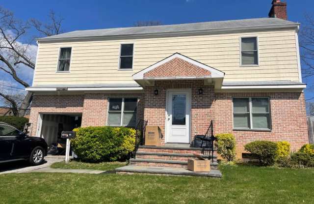 28 Purdue Rd - 28 Purdue Road, Glen Cove, NY 11542