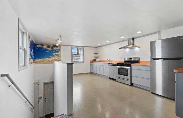 1113 Adams Avenue - 1113 Adams Avenue, La Grande, OR 97850