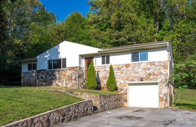 3/ 1.5 Home for Rent! - 4205 Oakland Terrace, Red Bank, TN 37415