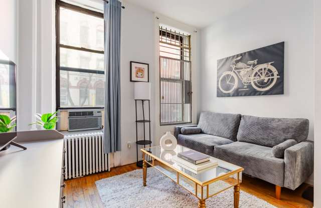 104 Macdougal St photos photos