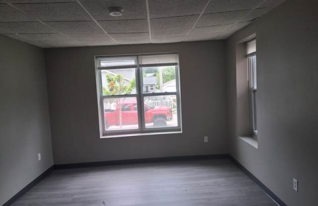 317 Morris Street Gallery 4