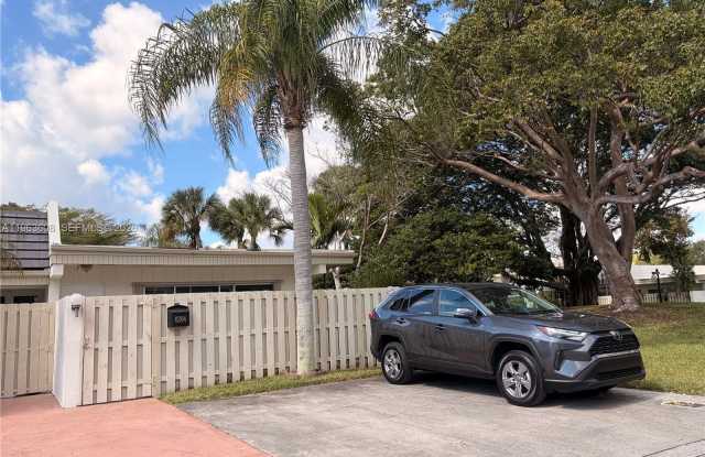 8204 SW 82nd Pl photos photos