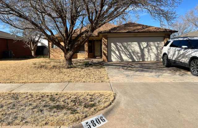 Available now! 3/2/2 with fenced backyard and small sunroom photos photos