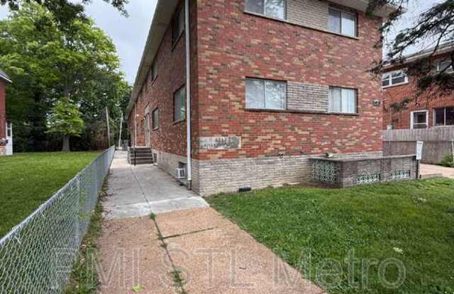 4838 South Broadway Street Unit C photos photos