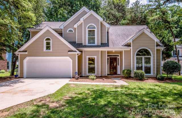 169 Southhaven Drive - 169 Southhaven Drive, Iredell County, NC 28117