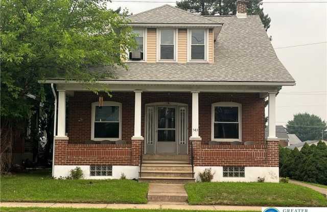 543 W Emaus Avenue Gallery 1