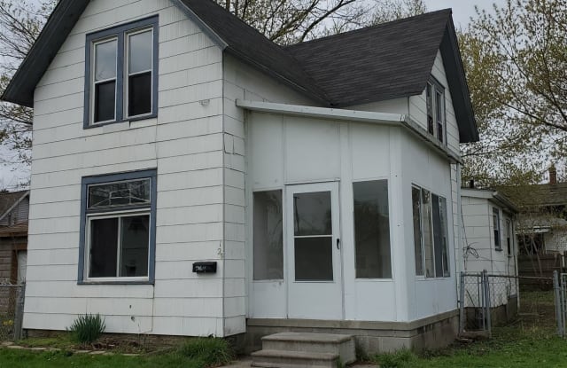 124 Beyne St - 124 Beyne Street, Mount Clemens, MI 48043