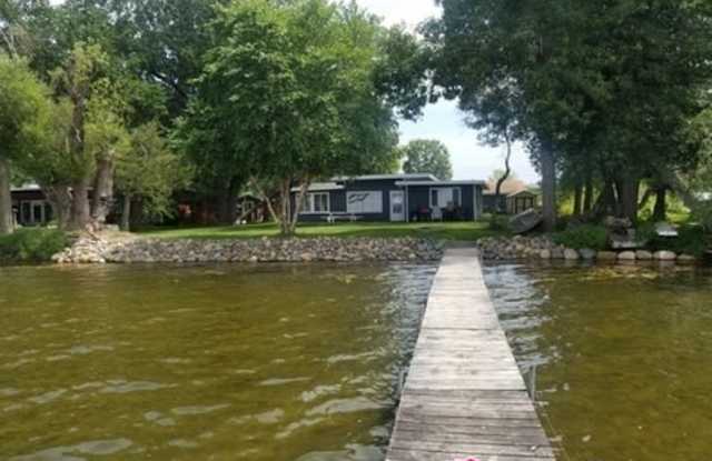 22692 Hayward Avenue North photos photos