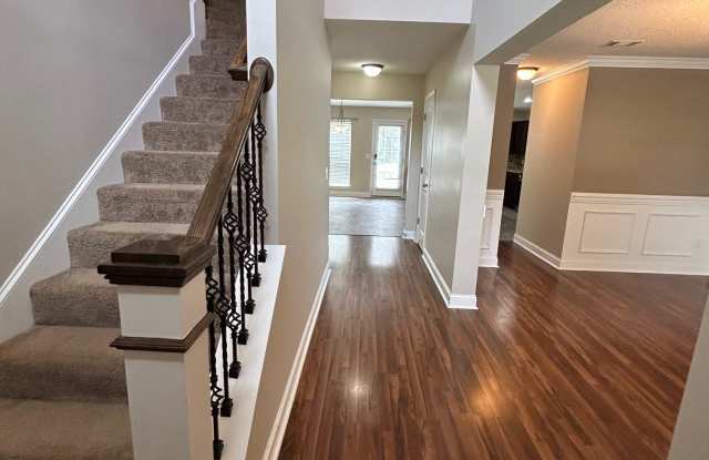 709 Highgrove Court Gallery 2