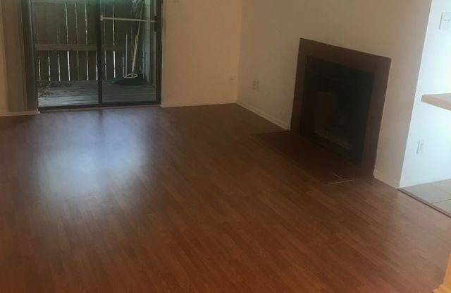 1x1 Condo Gallery 3