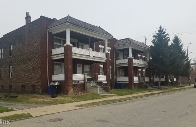 577 E 118 St - 577 E 118th St, Cleveland, OH 44108