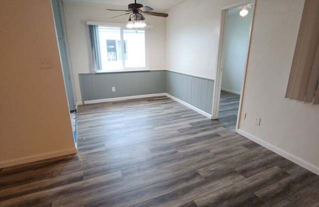4452 Rosebud Lane Gallery 2