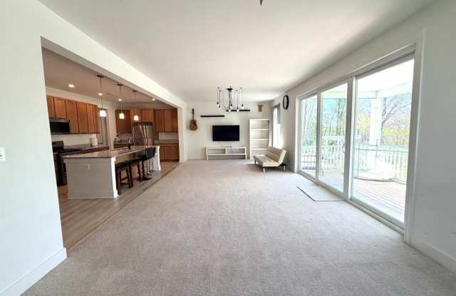 1530 SANDPIPER BAY Loop Gallery 2
