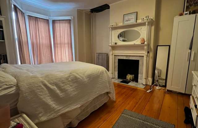 216 Washington St #5E Brookline MA 02445 photos photos