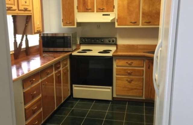 3 bedroom 2 bath home! West Lafayette! Ready 8/1/19 photos photos