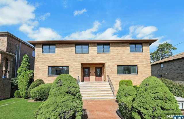 2413 Hammett Avenue B photos photos