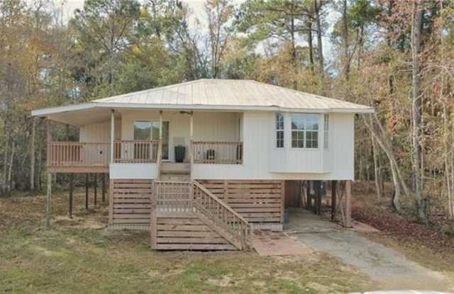 1071 DOVE PARK Road - 1071 Dove Park Road, St. Tammany County, LA 70433