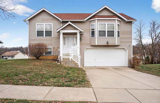 Charming 3 Bedroom with Garage! photos photos