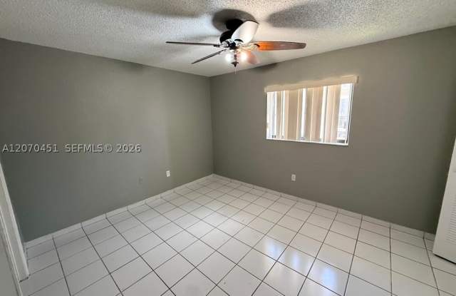 6278 W 22nd Ct Gallery 4