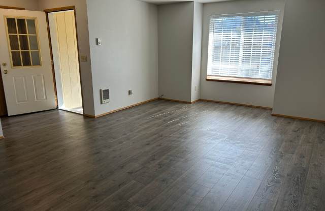 Three Bedroom Home in Lexington Gallery 4