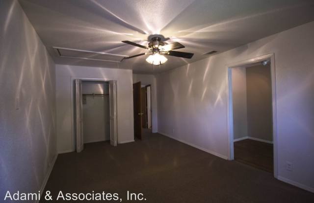 1004 Crescent Gallery 2