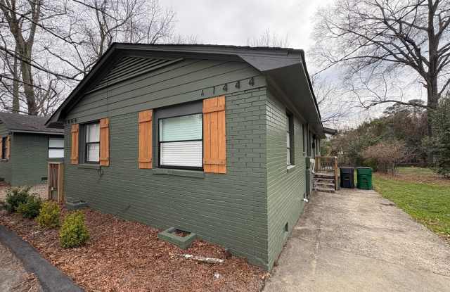 Cozy 2 Bedroom Duplex In NoDa Area photos photos
