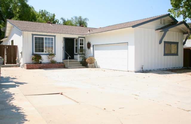4Br 2Ba in a Great Family Neighborhood - 9121 Farrington Drive, Santee, CA 92071