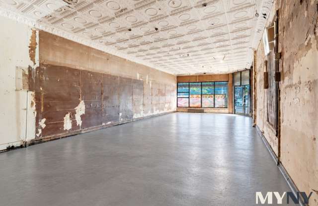 7324 Sixth Avenue Gallery 4