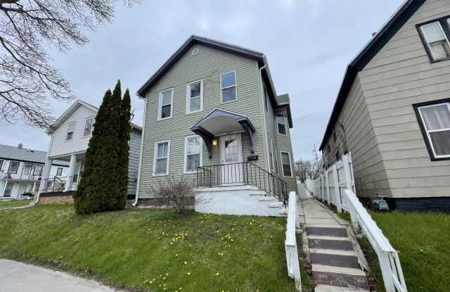 1110 Erie Ave. photos photos