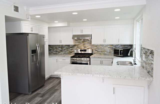 8821 Via Andar - 8821 Via Andar, San Diego, CA 92122