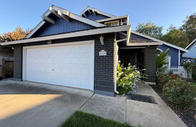 Lovely Two Story Home photos photos Lovely Two Story Home photos photos
