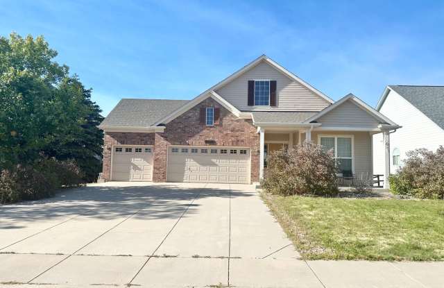 Beautiful Home on Pine Valley Circle photos photos