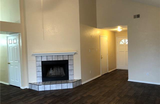 2812 Creekwood Lane Gallery 4