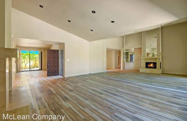 2995 Sundance E Circle Gallery 3
