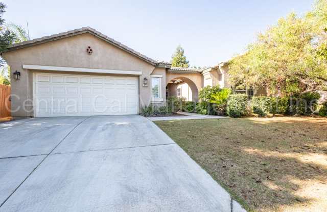 3 Bedroom/2 Bath Home in Highly Desirable Northwest - $2495 per month! photos photos