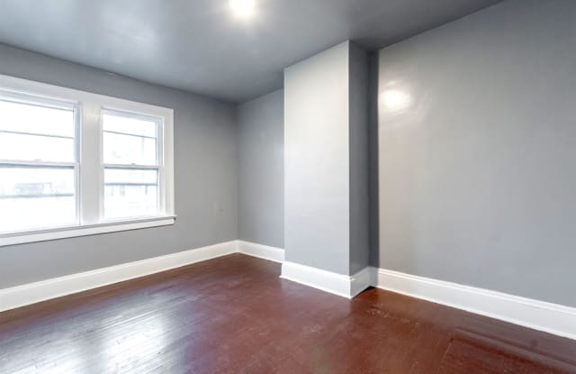 11009 Greenwich Avenue - 11009 Greenwich Avenue, Cleveland, OH 44105