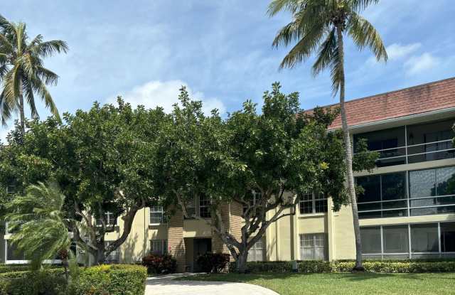 5520 Tamberlane 208 Circle - 5520 Tamberlane Circle, Palm Beach Gardens, FL 33418