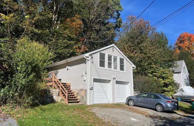14 Lakeside Road Gallery 2