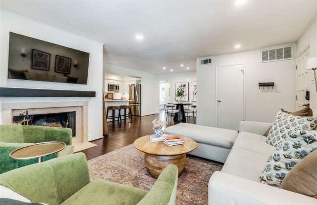 6020 Birchbrook Drive Gallery 2